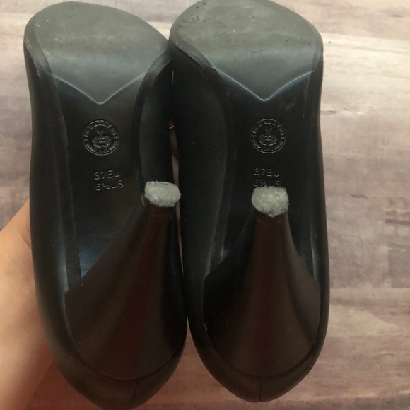 BALLY Black Cone Leather Pointy Toe Pumps EUR 37 - Picture 7 of 8